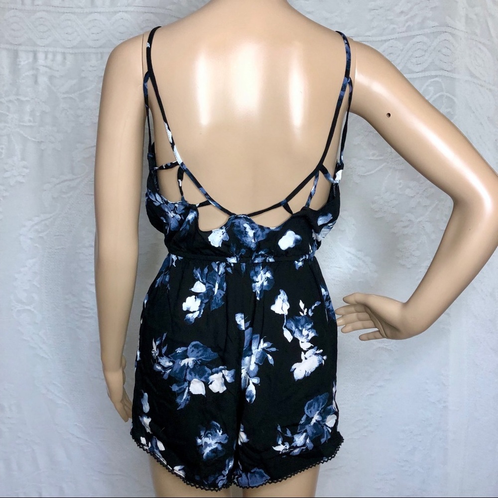Black Floral Romper - Picture 3 of 6